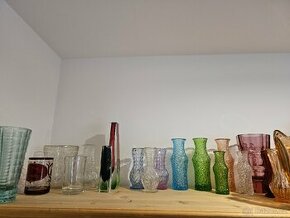 Sbírám staré VÁZY, SOŠKY, FIGURKY, hutní sklo a porcelán - 1