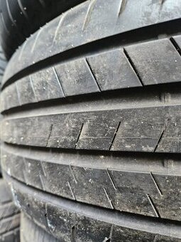 225/60R18 100H Latitude Sport MICHELIN