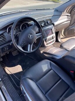 Mercedes R 350