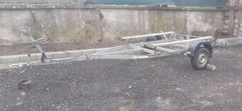 Lodní vlek 750 kg