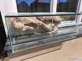 Terárium 80cm s 3D stěnou