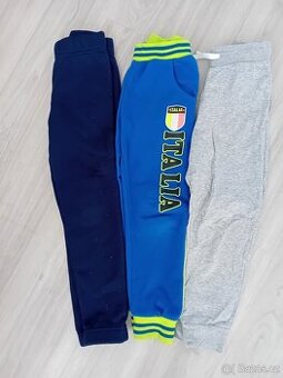 2x tepláky vel. 128