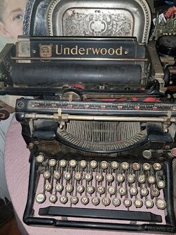 Retro psací stroj Underword