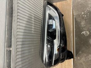 Světlomet levý přední xenon Renault Kadjar 260605720R