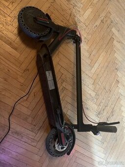 Elektrokoloběžka na opravu – nenabíjí