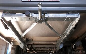 Tažné zařízení pro obytné auto