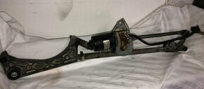 Lichoběžník stěračů s motorem Mercedes W203
