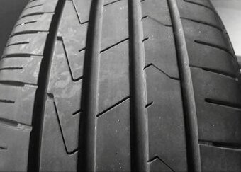 2ks letních pneu 215/45 R17 Hankook