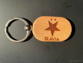 Dřevěná klíčenka Slavie