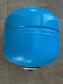 Expanzní nádoba 35 l
