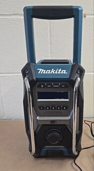 Aku rádio Makita MR003G