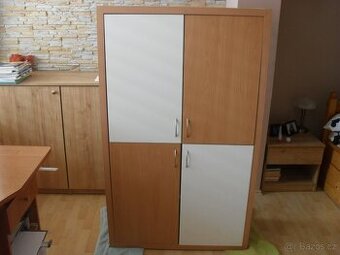 KOMODA, SKŘÍN, ZAKÁZKOVÁ VÝROBA, DVOJITĚ ZESÍLENÝ RÁM