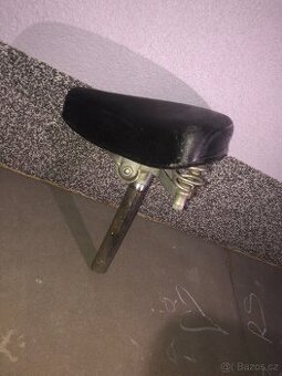 Retro sedlo Favorit