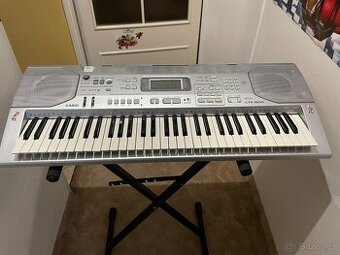 Casio CTK-800 – 61 kláves, dynamika úhozu, plně funkční