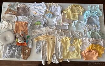 Balík oblečení pro novorozeného chlapečka