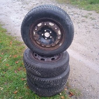Sada plech. Disků 5x100 s zimní pneu 165/70/14
