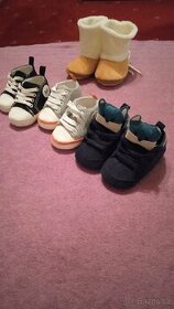 Capáčky pro miminko do 1 roku