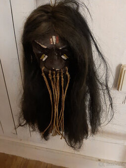 Prodám repliku zmenšené hlavy tsantsa