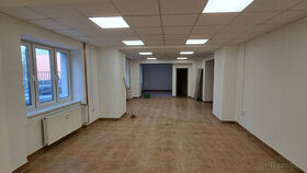 Pronajmu nebytový prostor 66 m2 v centru Č. Kostelce - 1