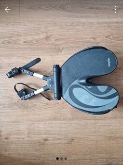 Stupátko ke kočárku