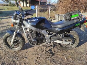 Suzuki GS 500 E otevřená