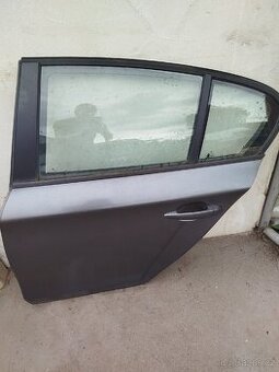 Levé zadní dveře BMW E87
