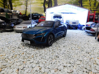 model auta Peugeot 408X 1:18 farba modrá / tyrkys / Paudi