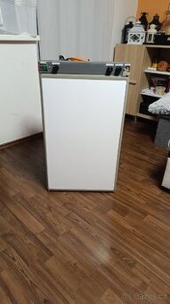 Prodám absorpční 80l ledničku Dometic 75l+5l 12v/230v/plyn