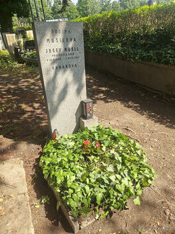 hrobové místo Olšany - 1