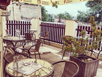 Truhluiky aj na zahradku