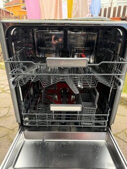 Vestavná myčka Bauknecht