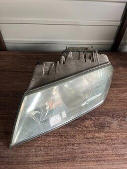 Přední levé světlo na Škoda Octavia 2 (2004-2008) - 1
