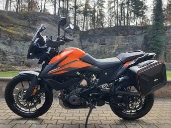 KTM 390 Adventure - SUPER STAV + VÝBAVA 99.900,- Kč