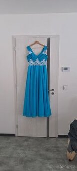 Plesové šaty dlouhé s krajkou