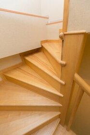 Dřevěné podlahy a schody - 1