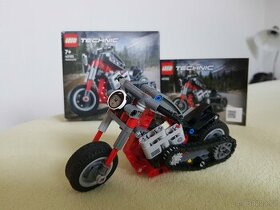 LEGO Technic 42132 Motorka - 1