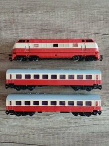 Set s mašinkou V221 139. TT - 1