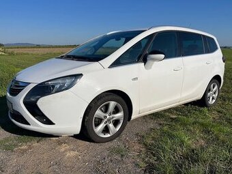 2014 LPG DPH 7míst Opel Zafira Tourer 1.4i Turbo
