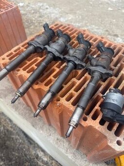 Vstřiky 1,6 hdi tdci Peugeot Citroen 0445110311