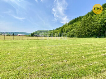 Prodej pozemku 800 m2, 127825 - 1