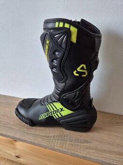Vysoké motoboty