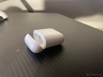 Originální krabička od AirPods 2.gen