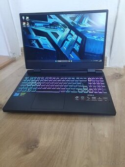 Prodám herní notebook Acer Nitro V (i5,rtx 4050)