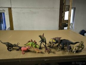 Prodám figurky Dinosaurů
