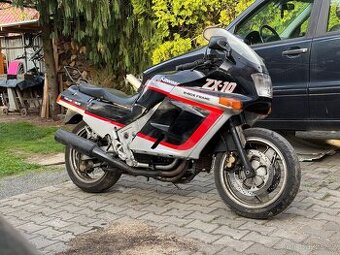 kawasaki zx10 tomcat