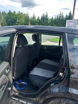 Ford fusion 1.4 benzin
