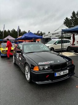 Bmw e36 V8