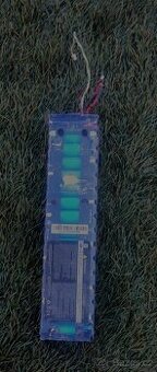 Baterie Xiaomi + veškeré díly na elektrokoloběžky