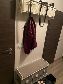 Předsíňová stěna