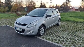 i20 1,3i 57kw, r.v. 12/2012, nová stk+em, moc hezké auto - 1